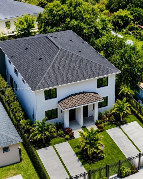 7801 Nw 2nd Ct, Miami, FL, 33150-2907 | Card Image