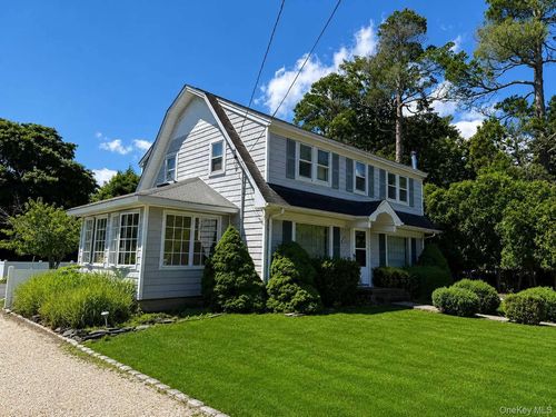 249 Sunset Ave, Westhampton Beach, NY, 11978-2037 | Card Image