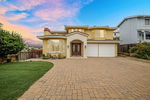 5158 Proctor Rd, Castro Valley, CA, 94546-1423 | Card Image