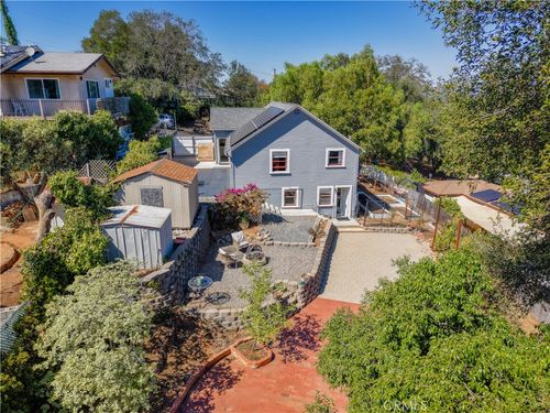 967 W 2nd Ave, Escondido, CA, 92025-3907 | Card Image