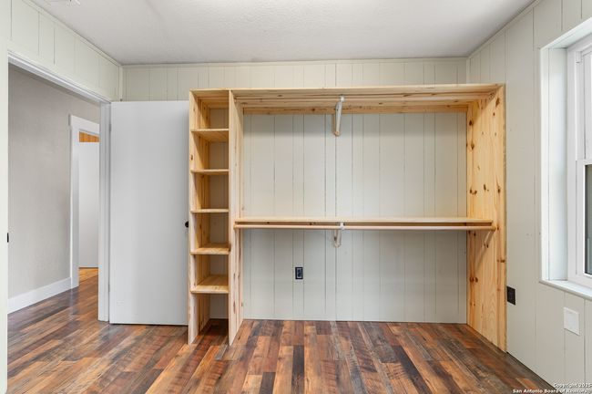 1015 Fm 2200 W, House other with 3 bedrooms, 3 bathrooms and null parking in Devine TX | Image 36