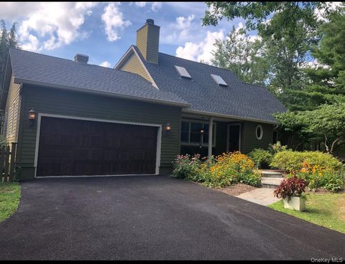 1 Rapp Hill Rd, New Paltz, NY, 12561-2919 | Card Image
