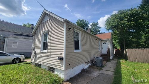 155 E Etta Ave, Saint Louis, MO, 63125-2120 | Card Image