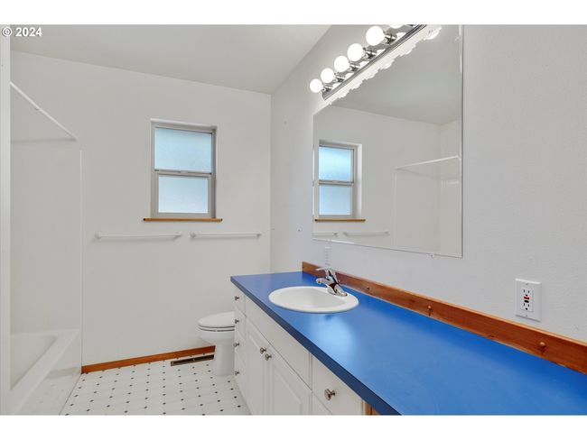 Bathroom-# 2 | Image 27