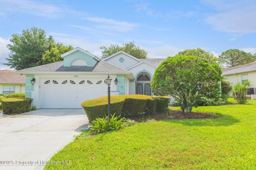 8100 Hidden Hills Dr, Spring Hill, FL, 34606-7226 | Card Image