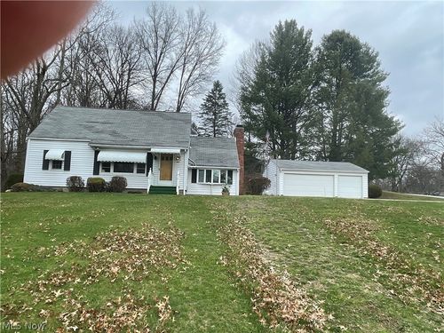 3025 Killian Rd, Uniontown, OH, 44685-9740 | Card Image