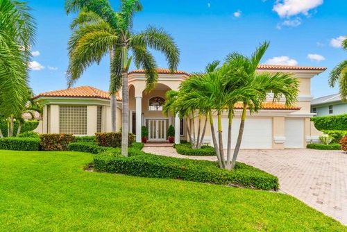 9 Island Rd, Sewalls Point, FL, 34996-7006 | Card Image