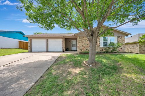 6320 Melinda Dr, Watauga, TX, 76148-3630 | Card Image