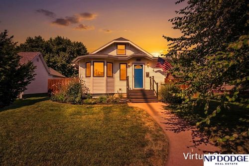 818 S 49 Avenue, Omaha, NE, 68106 | Card Image