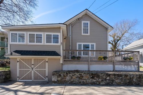 242 Everett St, Southbridge, MA, 01550-2636 | Card Image