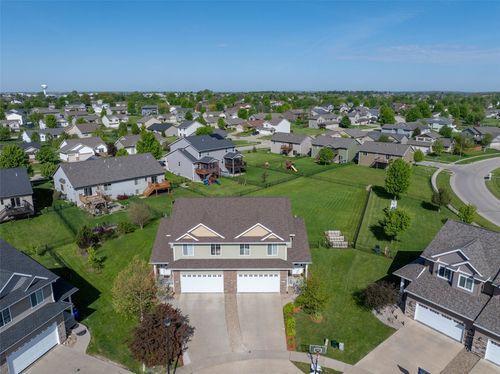 10 Ash Ct, North Liberty, IA, 52317-9316 | Card Image