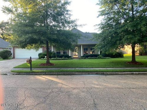 106 Stonebridge Ln, Clinton, MS, 39056-6251 | Card Image