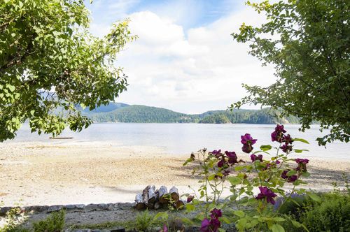 5293 Indian River Dr, North Vancouver, BC, V7G2T6 | Card Image