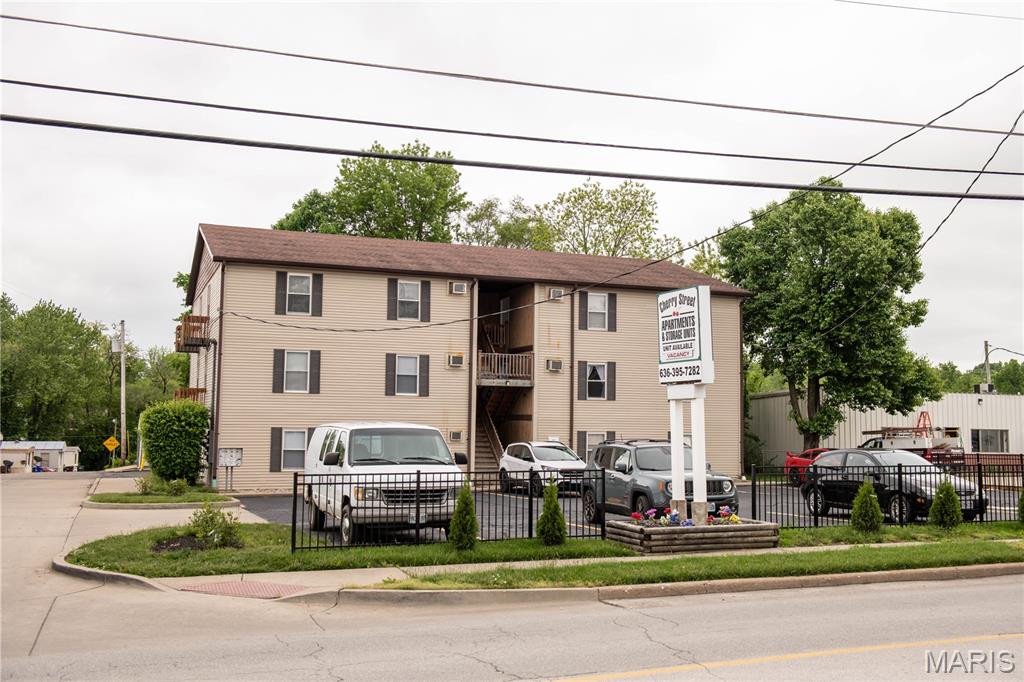 560 E Cherry St, Troy, MO 63379