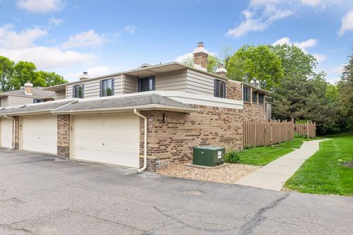 10-3620 Independence Ave S, Saint Louis Park, MN, 55426-3753 | Card Image