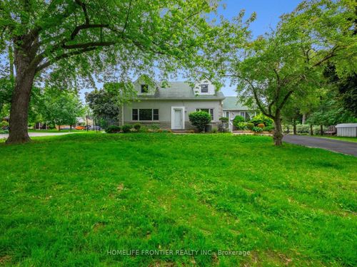 4-12 Gibson Ave, Etobicoke, ON, M9V2S6 | Card Image