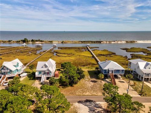 394 Albright Dr, Dauphin Island, AL, 36528-4607 | Card Image