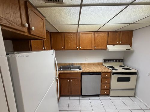 2k-3720 Inverrary Dr, LAUDERHILL, FL, 33319-5145 | Card Image