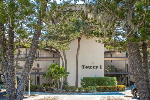 unit-106-4678 Marine Pkwy, New Port Richey, FL, 34652-3317 | Card Image