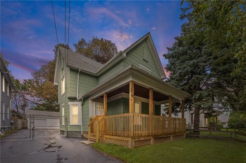 90 Avenue B, Rochester, NY, 14621-4308 | Card Image