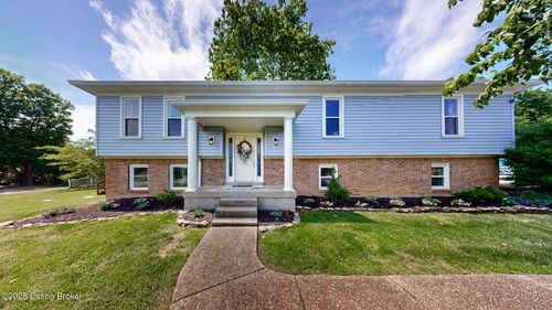 1601 Grange Dr, La Grange, KY, 40031-8437 | Card Image