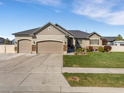 7787 N Secretariat Rd, Eagle Mountain, UT, 84005-4399 | Card Image