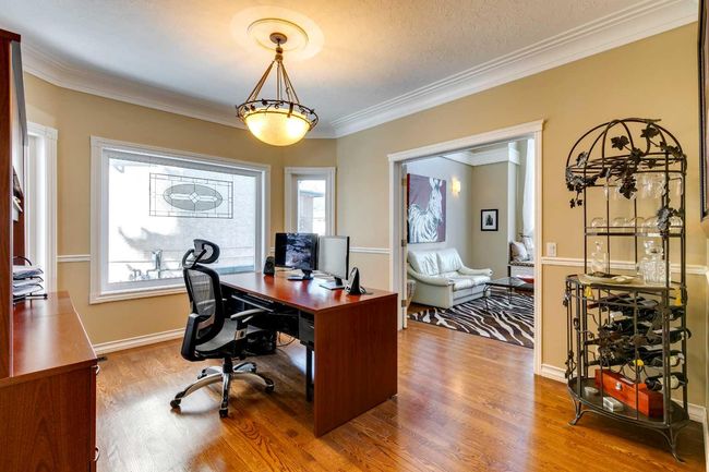 131 Patterson Drive Sw, House other with 5 bedrooms, 4 bathrooms and 4 parking in Calgary AB | Image 10