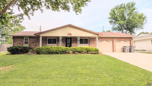 1607 Luther St, Emporia, KS, 66801-6043 | Card Image