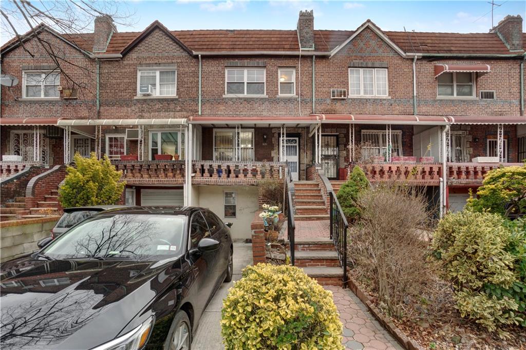 38th St, Brooklyn, NY 11210