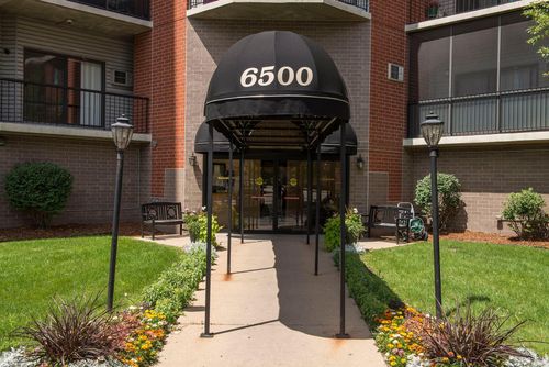 apt-1006-6500 Woodlake Dr, Richfield, MN, 55423-1390 | Card Image
