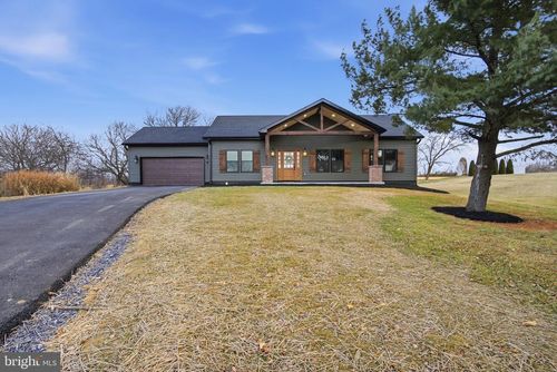 960 Saint Thomas Williamson Rd, SAINT THOMAS, PA, 17252-9787 | Card Image