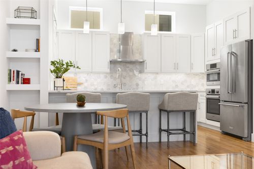 103-1727 Caddo St, Dallas, TX, 75204-4201 | Card Image