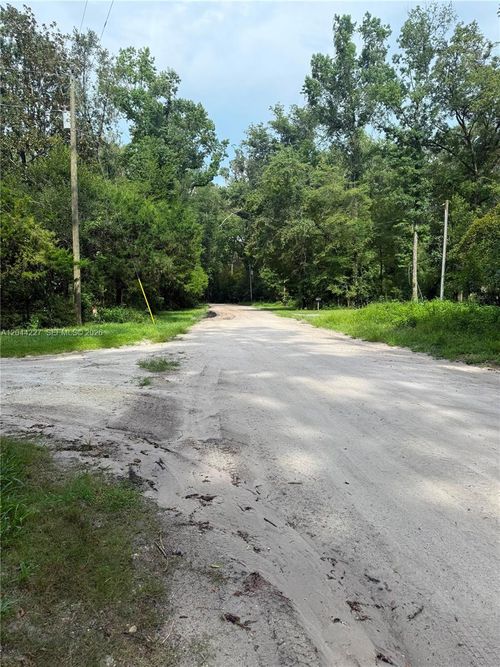 36 Sw Bumble St, Fort White, FL, 32038 | Card Image