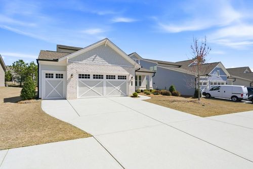 253 Chatuge Dr, Hoschton, GA, 30548-4086 | Card Image