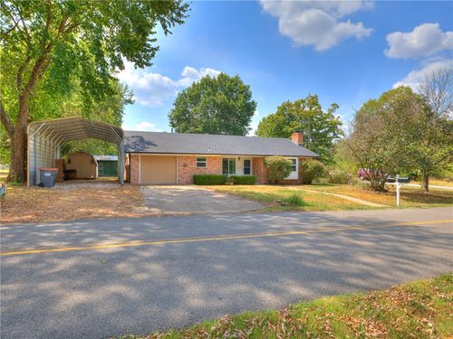 463 E Johnson Ave, Cave Springs, AR, 72718-9007 | Card Image