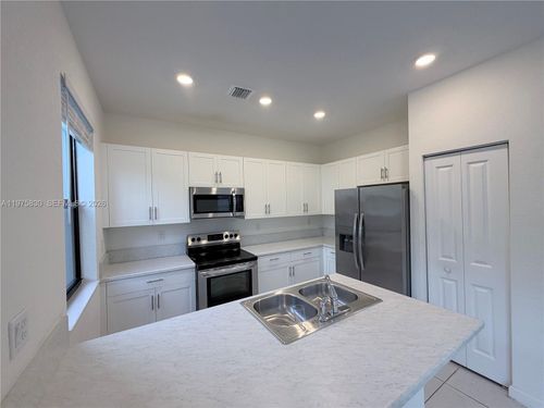 13421-13421 Sw 287th Ter, Homestead, FL, 33033-7556 | Card Image