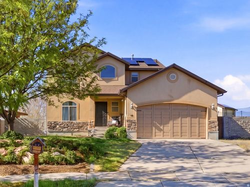 58 Barbed Wire Cir, Grantsville, UT, 84029-8902 | Card Image