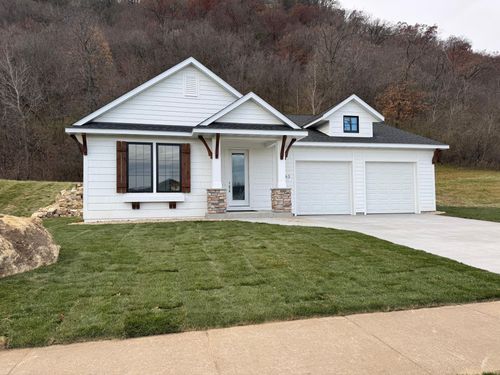 2563 Clubhouse Dr, Lake City, MN, 55041-4919 | Card Image