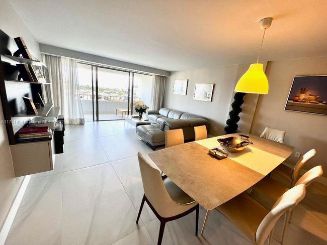 APT-1105 - 155 Ocean Lane Dr, Condo with 2 bedrooms, 2 bathrooms and null parking in Key Biscayne FL | Image 9