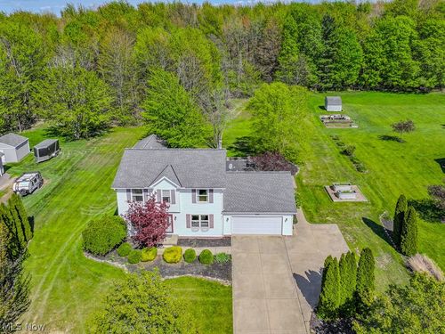 2050 Beringer Pl, Geneva, OH, 44041-8282 | Card Image