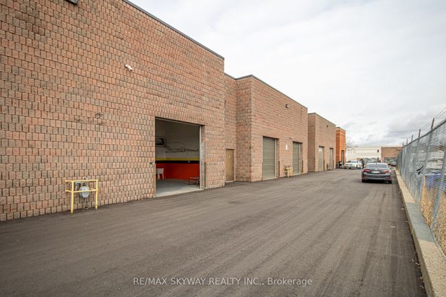 6 - 140 Regina Rd, Home with 0 bedrooms, 0 bathrooms and 1 parking in Woodbridge ON | Image 6