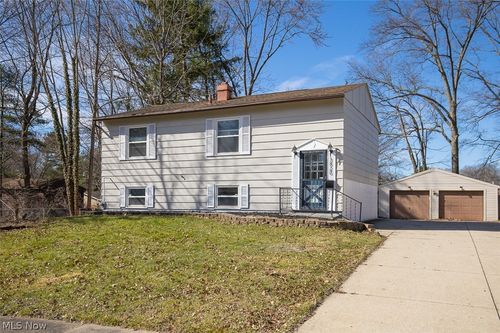 3820 Seneca St, Stow, OH, 44224-4158 | Card Image