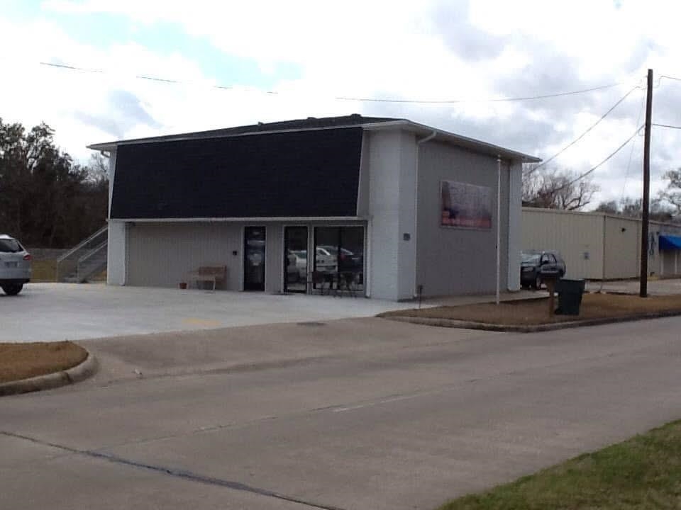 7985 Phelan Blvd, Beaumont, TX 77706