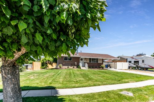 839 E Statice Ave, Sandy, UT, 84094-4419 | Card Image