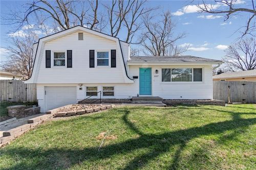 6507 N Walrond Ave, Kansas City, MO, 64119-1506 | Card Image