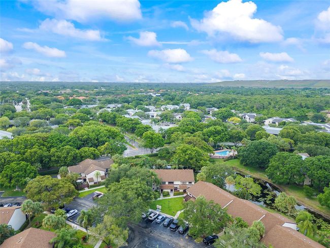 4306 Carambola Cir N, Townhouse with 2 bedrooms, 3 bathrooms and null parking in Coconut Creek FL | Image 31