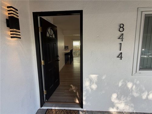8414 Owensmouth, Canoga Park, CA, 91304 | Card Image