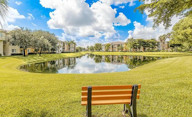 APT-902 - 900 Crestwood Ct S, Condo with 3 bedrooms, 2 bathrooms and null parking in Royal Palm Beach FL | Image 25
