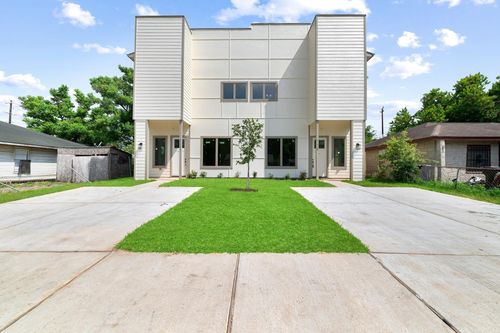 a-5105 Malmedy Rd, Houston, TX, 77033-2522 | Card Image