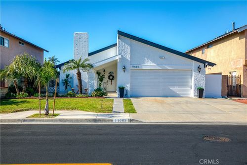 11665 Mindanao St, Cypress, CA, 90630-5642 | Card Image
